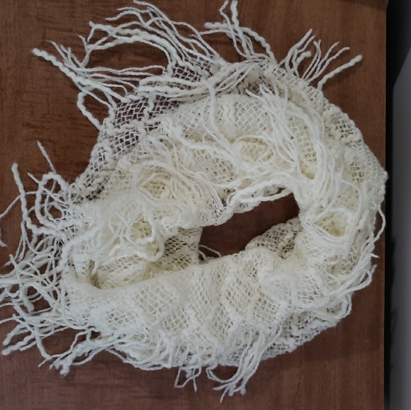 Britt's Knits Accessories - Circle fringe scarf